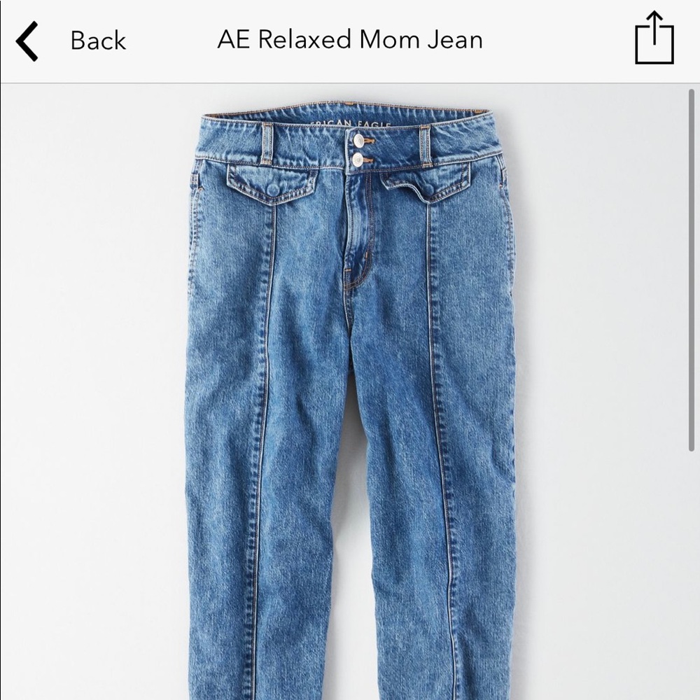 AE Relaxed Mom Jean
